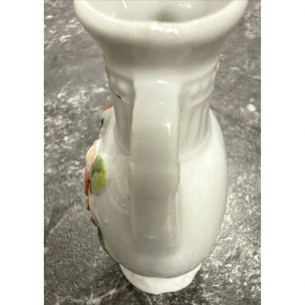 Vintage Occupied Japan Miniature Vase White Gold Trim Rose Flower‎ 2 3/4